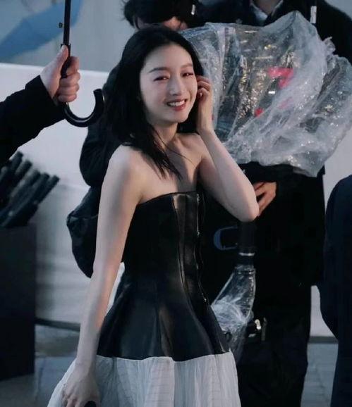 爆料周冬雨富婆视频,揭秘娱乐圈新晋豪门背后的故事  第1张